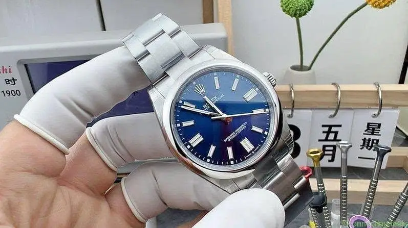Price 880 Rolex Oyster Perpetual 41mm Blue Dial