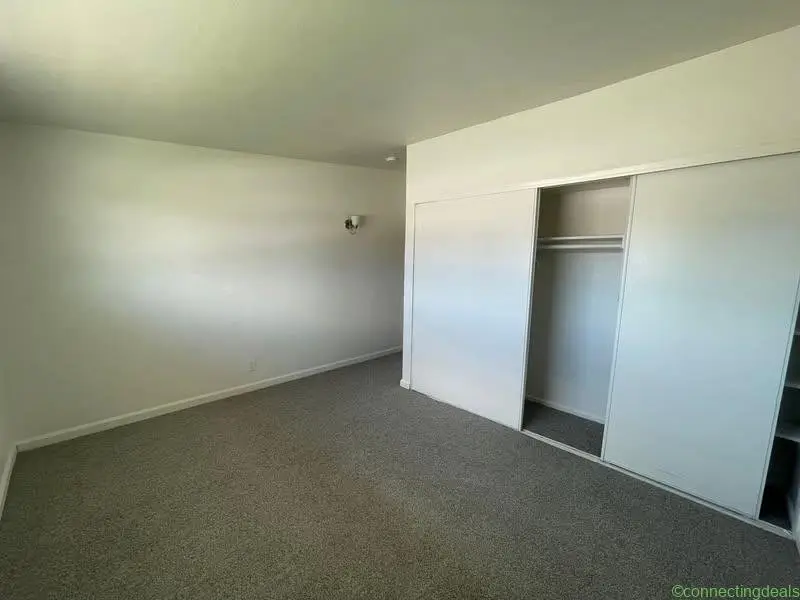 2 Beds 1 Bath Apartment