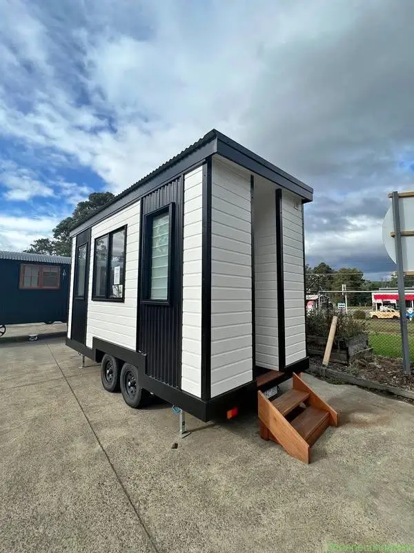 4.8M TINY HOME HOUSE GRANNY FLAT SPARE BEDROOM