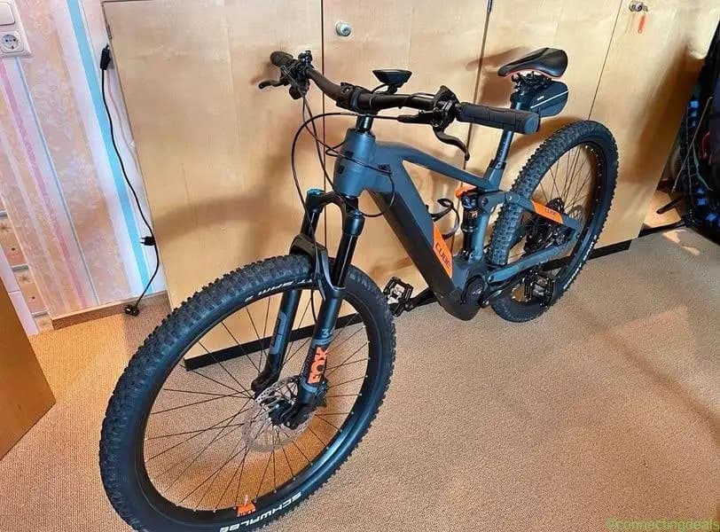 Elektrofahrrad Cube stereo Hybrid 120 Race 625