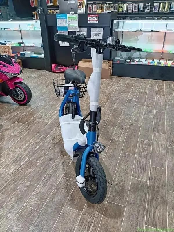 E-scooter - Image 1
