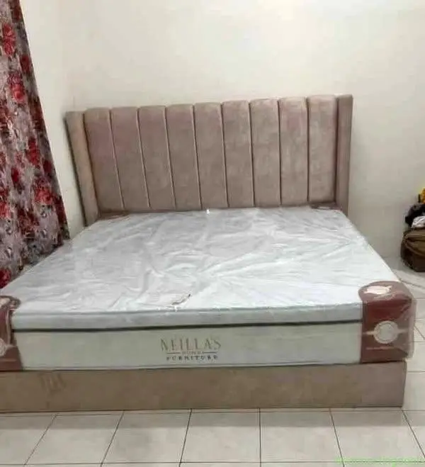 Queen bed