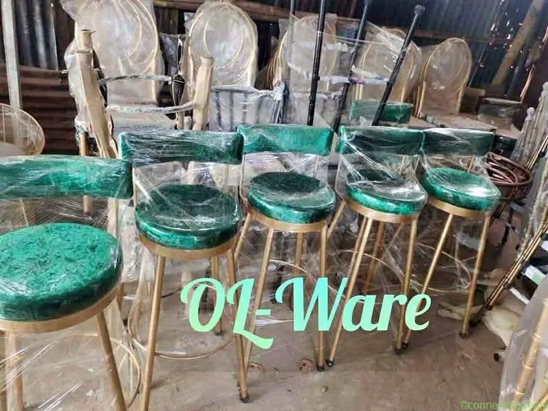 HIGH CHAIR