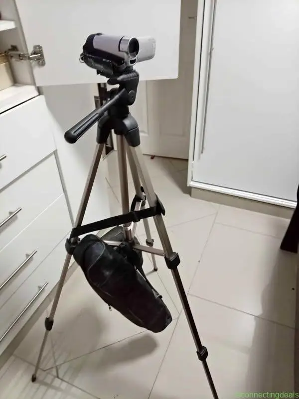 Cannon LEGRIA FS306 Digital Video Camera and