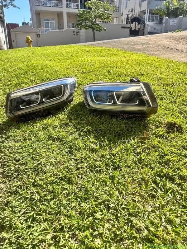 2021/2022 URBAN CRUISER HEADLIGHTS