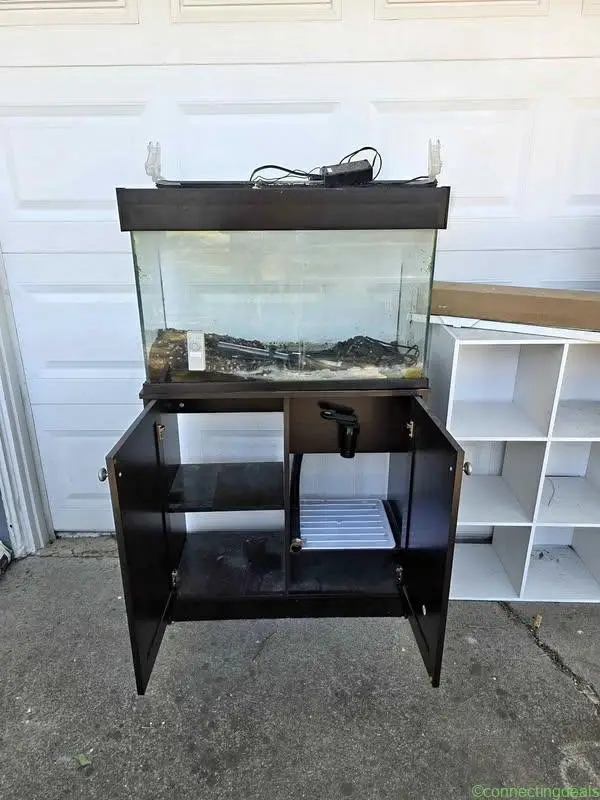 27 gal Aquarium & stand to rehome
