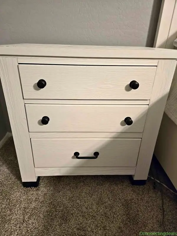 Bedroom set - Image 1