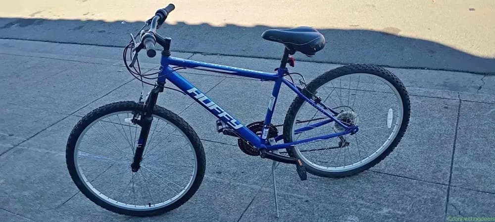 Bicycle mountain bike 26 inch tires 18 speed