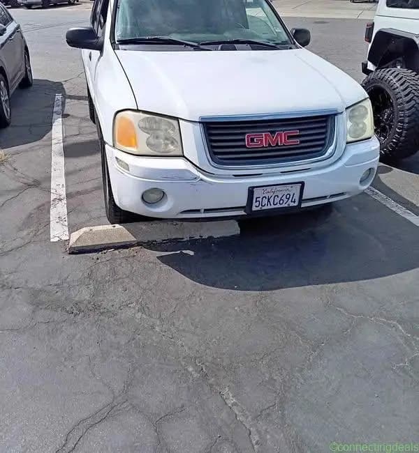 2004 GMC Envoy SLT Sport Utility 4D