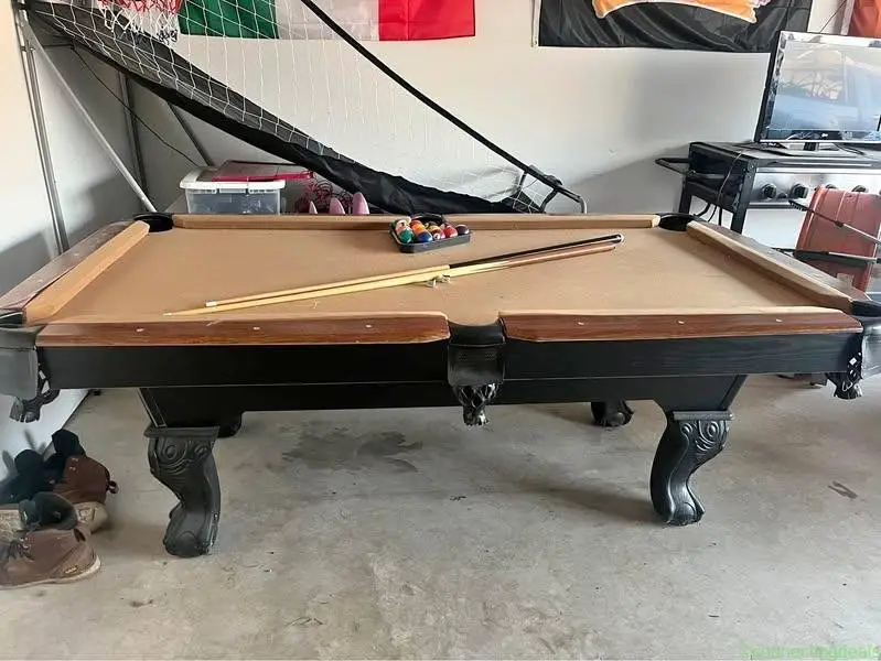 Pool table