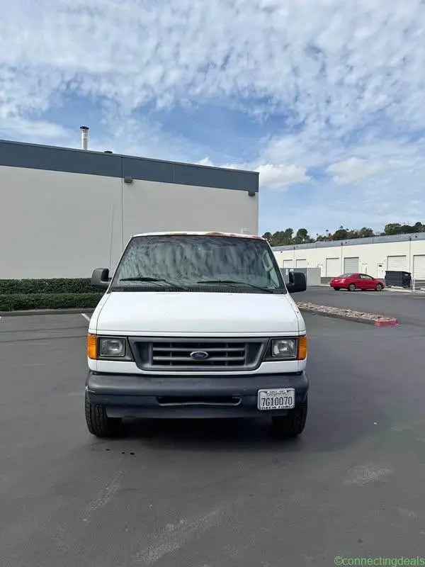 2003 Ford Econoline E350 Super Duty Cargo Van