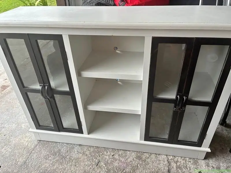 Tv stand