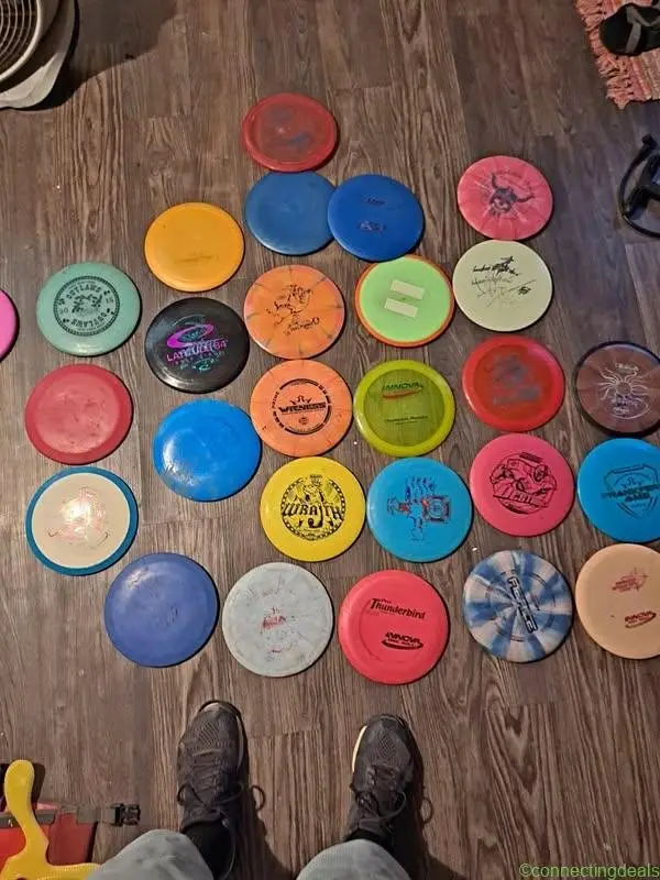 Disc golf discs