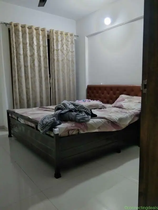 2 Beds 2 Baths - Apartment - Image 1