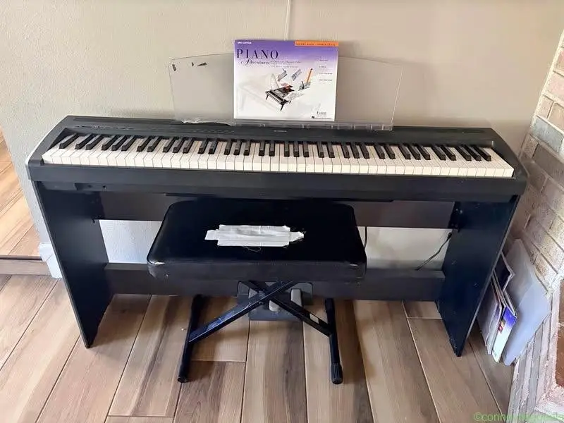 Yamaha P95 weighted keyboard