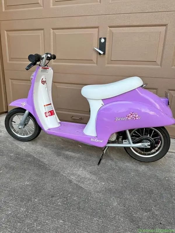 Razor Vespa (Betty)