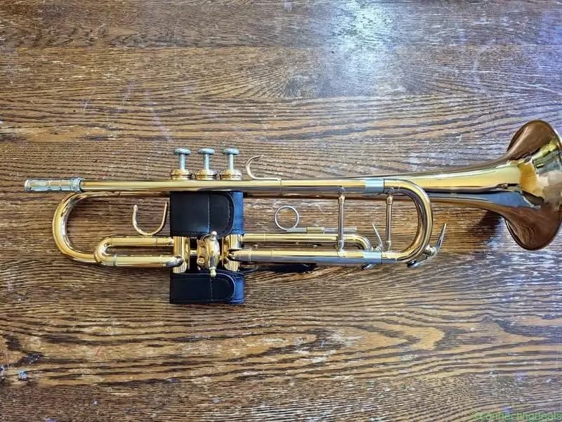 Holton T100x Professional Trumpet