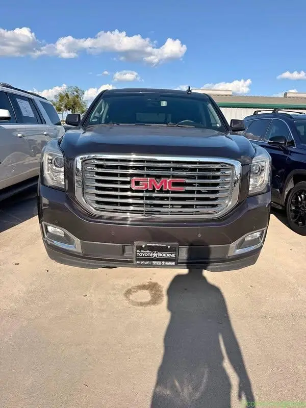 2017 GMC Yukon SLT Sport Utility 4D