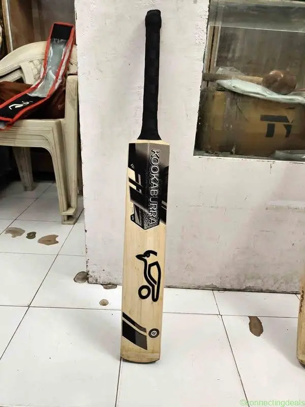 Cricket bat