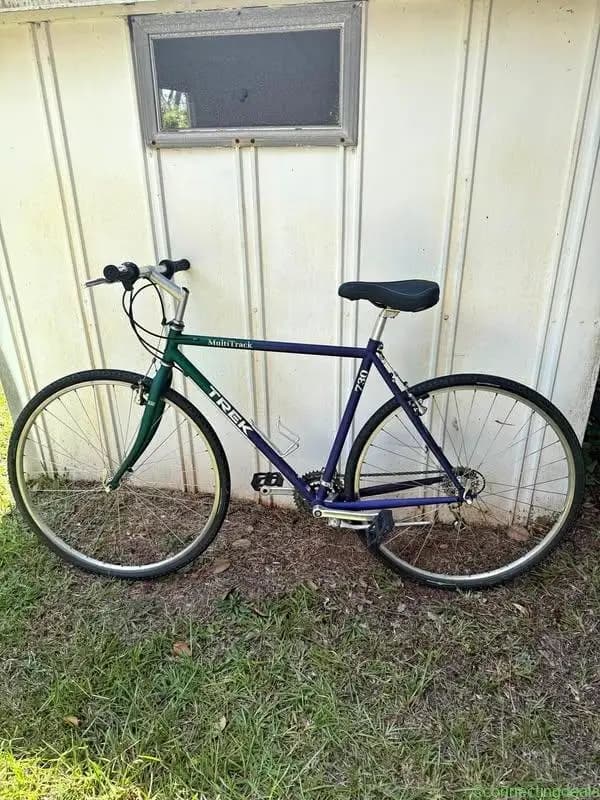 Trek Hybrid Bike- Medium