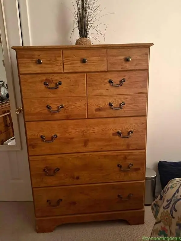 Dresser - Image 1