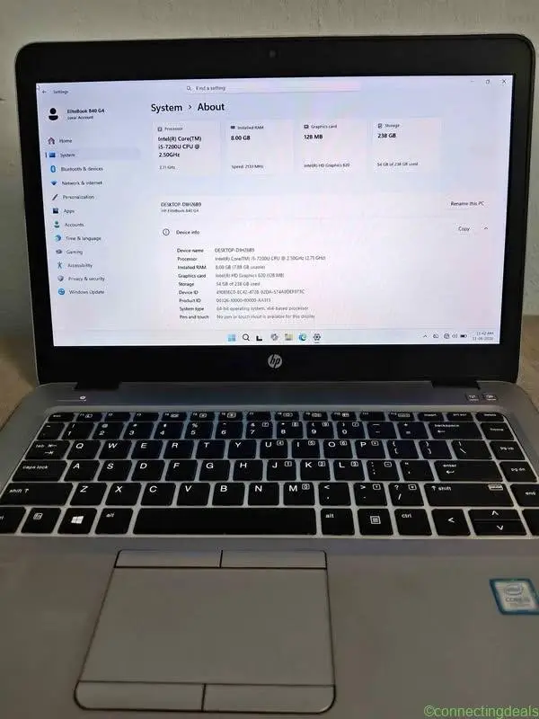 Hp Laptop i5 , 7th gen ,sath me keyboard mouse