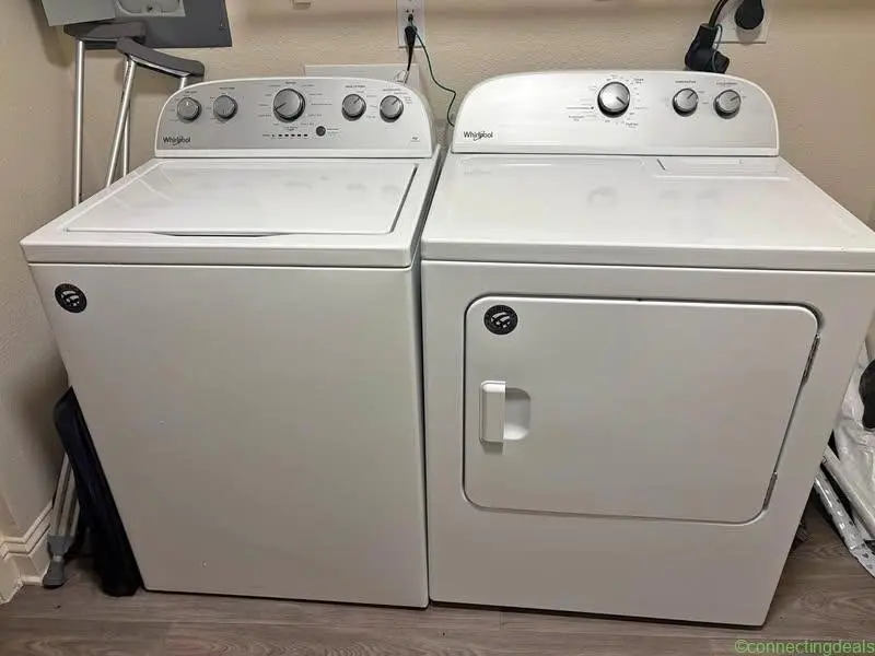 Wash and dryer set