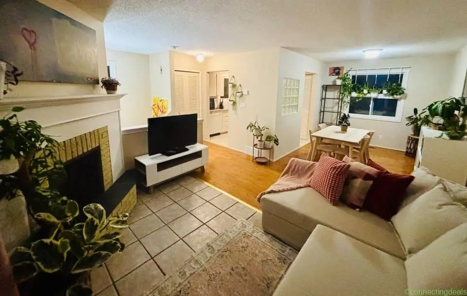 2 Beds 1 Bath Townhouse