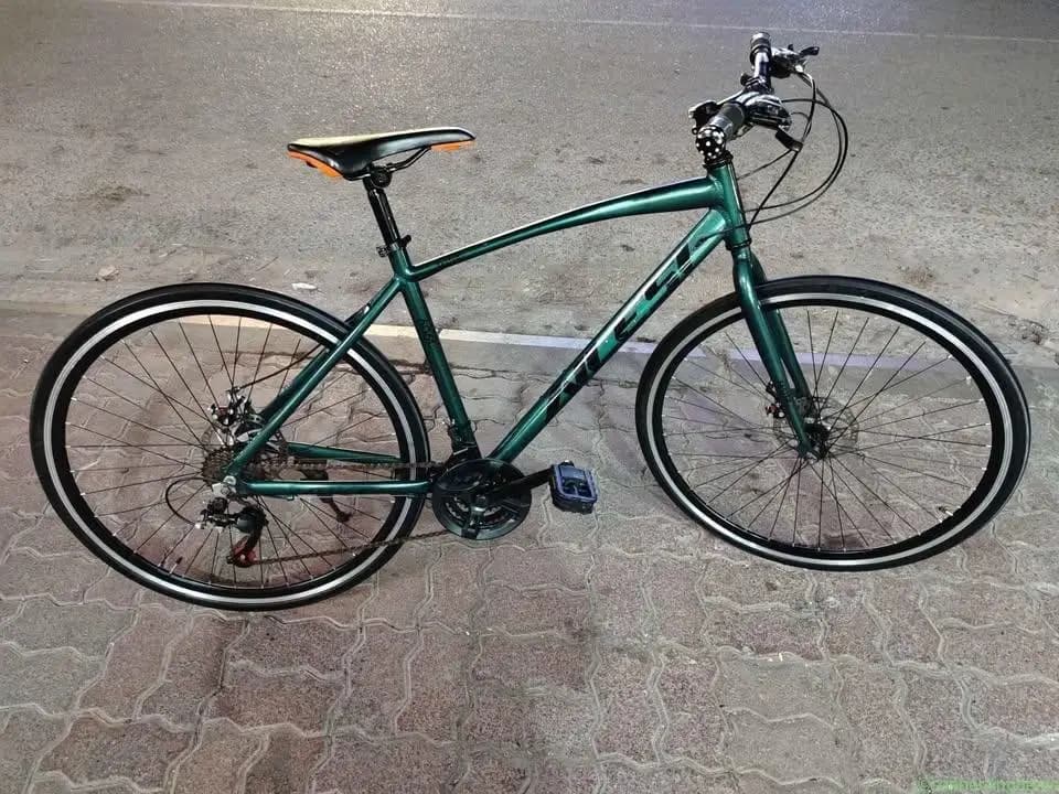 Hybrid bike for sale, good conditions