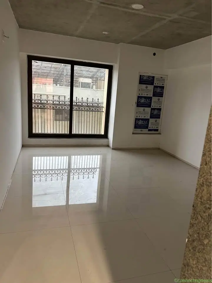 Shop for rent at Ashram road - Image 1