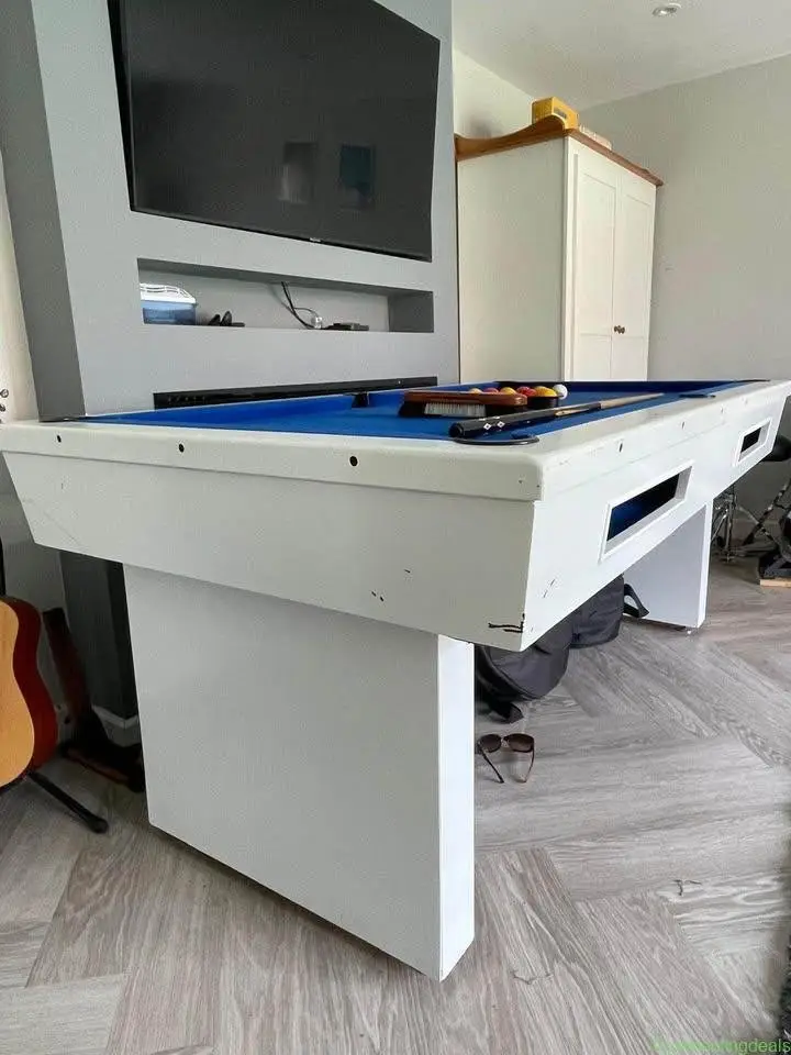 Pool table. Re. Williams pool table. Share bed