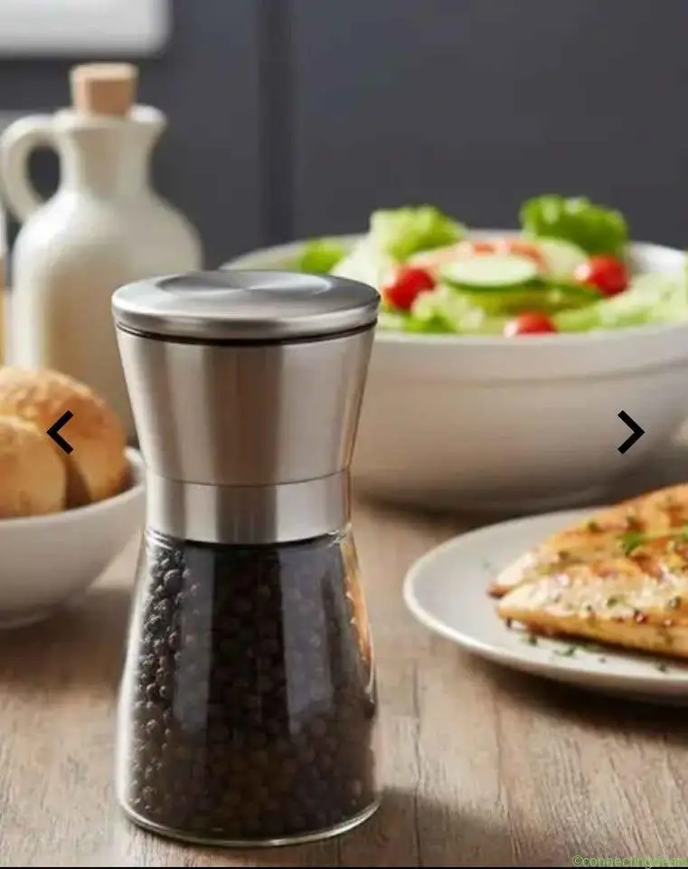 Set of 2 pepper milk shaker Grinder
