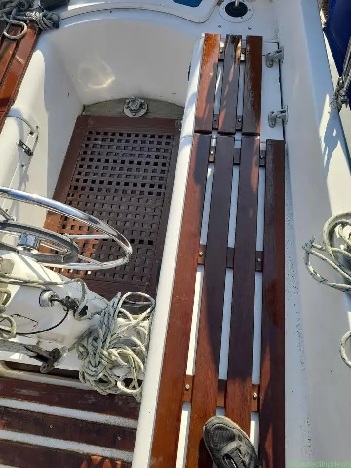 Westerly Longbow fin keel Ketch - Image 1