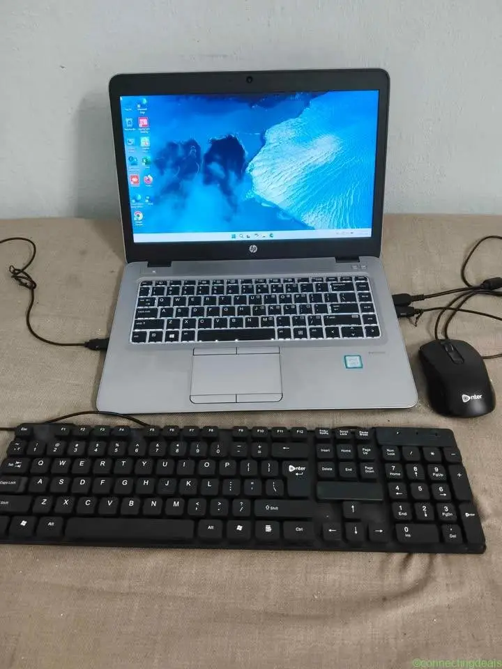 Hp Laptop i5 , 7th gen ,sath me keyboard mouse