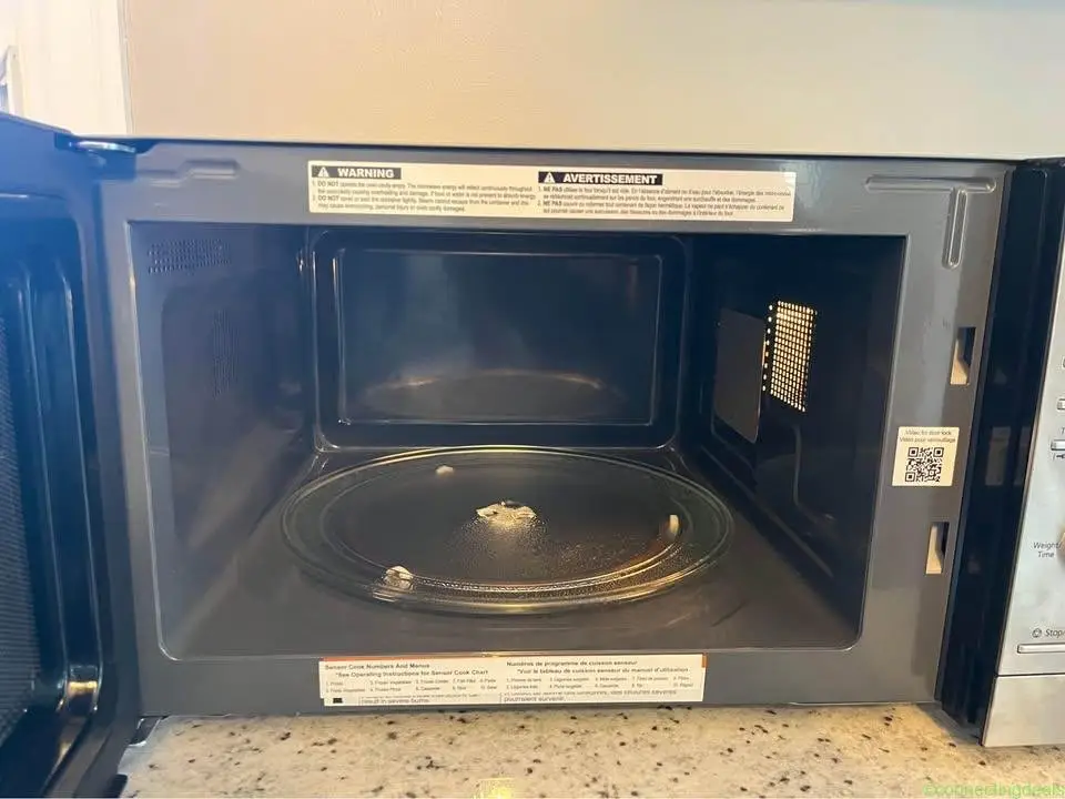 Microwave oven