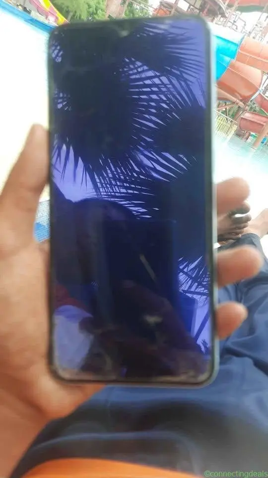 Sumsung Phone - Image 1