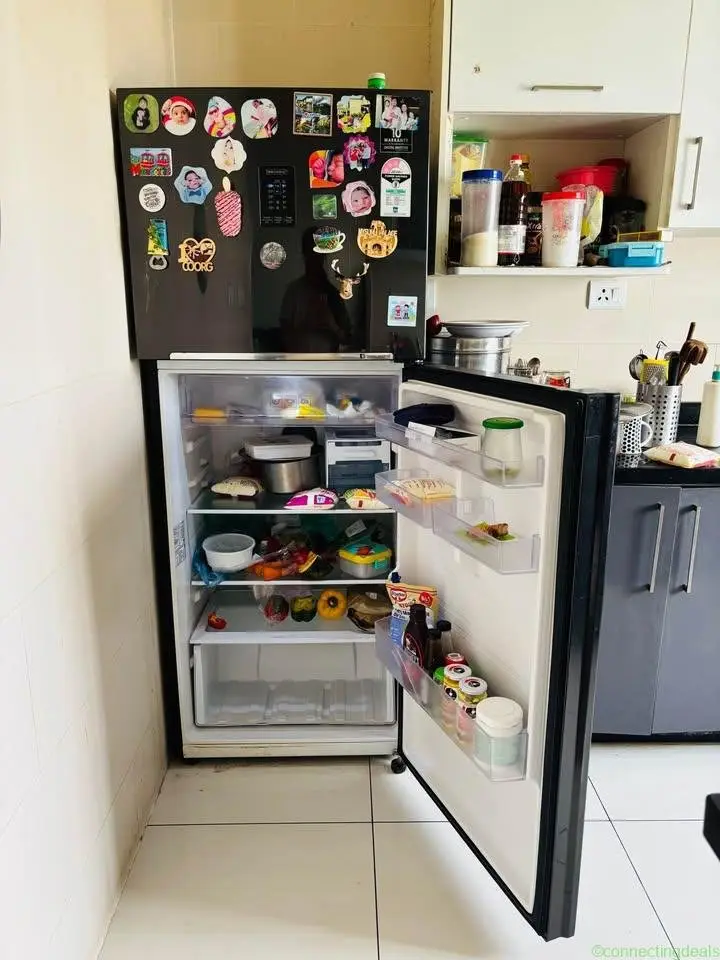 Samsung Refrigerator 392 litres - Image 1