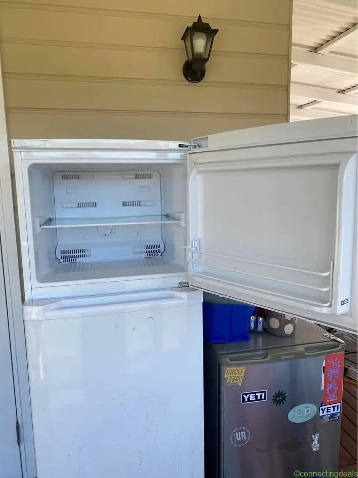 219L Beko fridge - Image 1