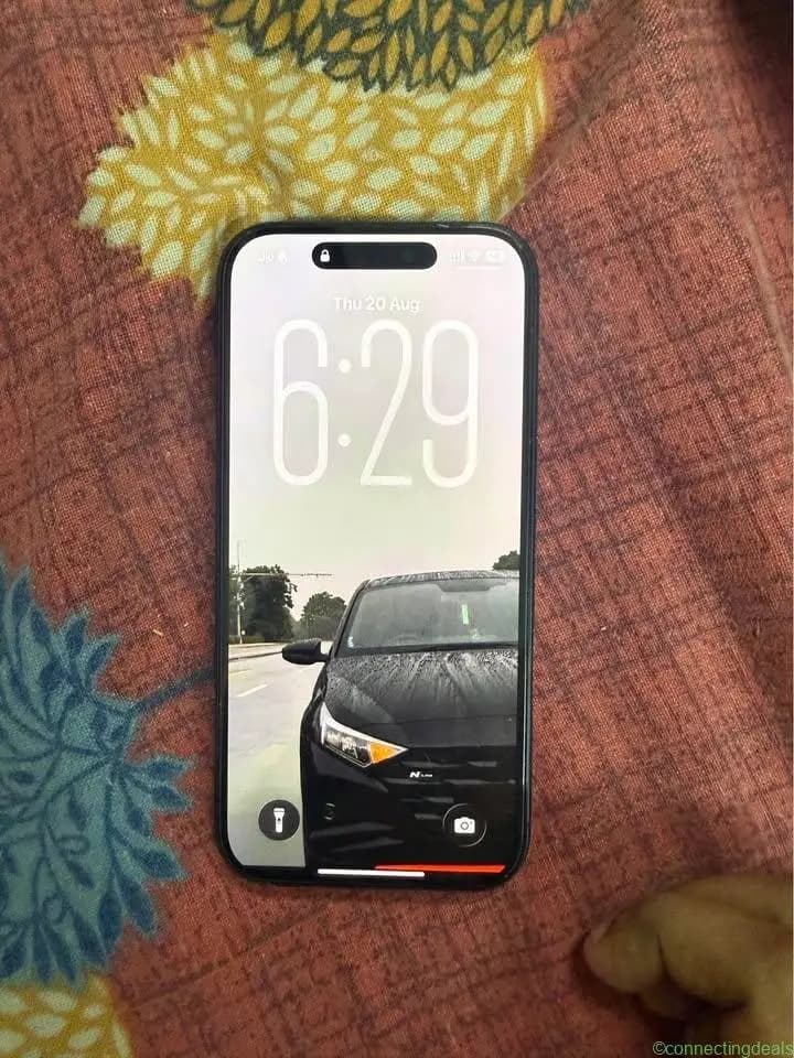 iPhone - Image 1
