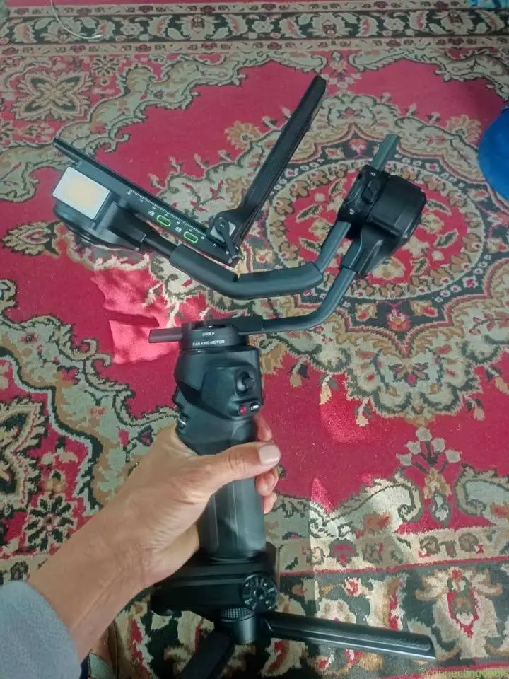 Zhiyun crane 4 combo - Image 1