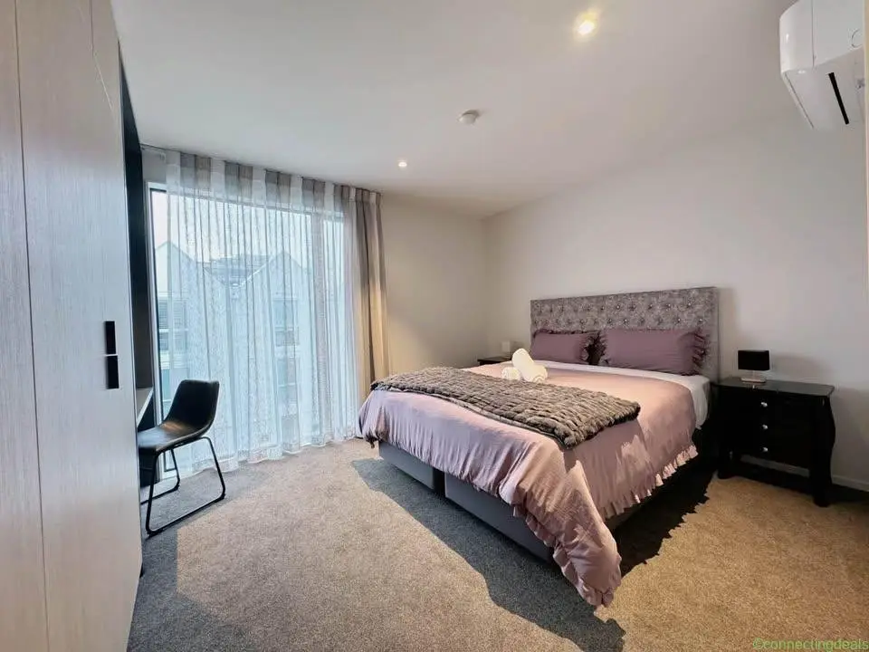 3 bedroom Apartment in Cranmer Square - Image 1