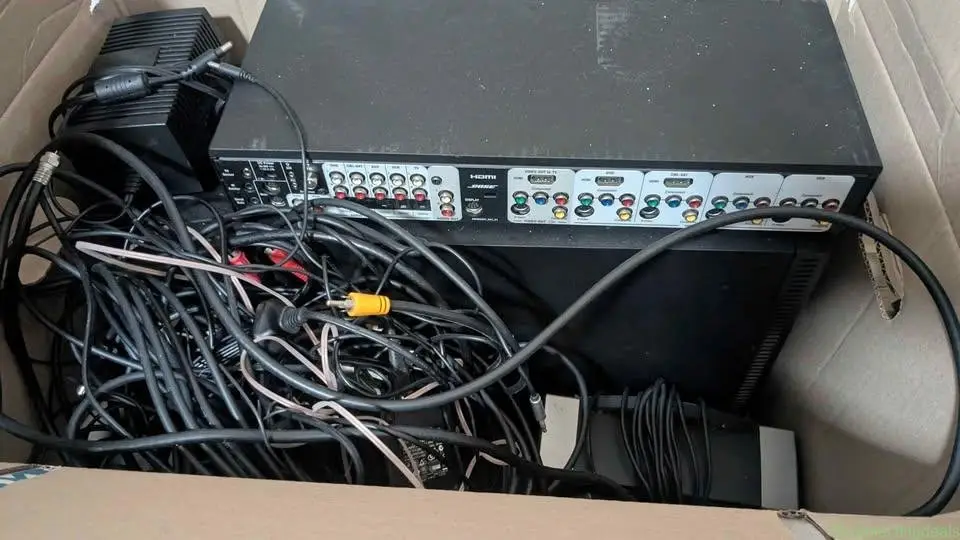 BOSE LIFESTYLE V30/V20 HOME THEATER