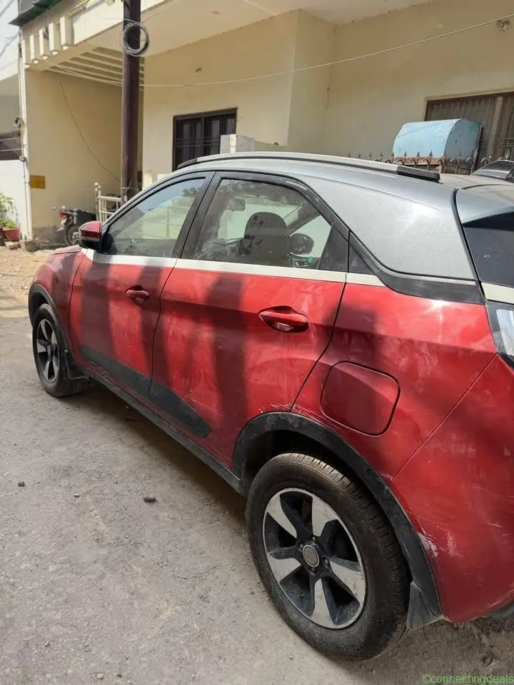 Tata Nexon diesel top model 2019 all tyre new and - Image 1