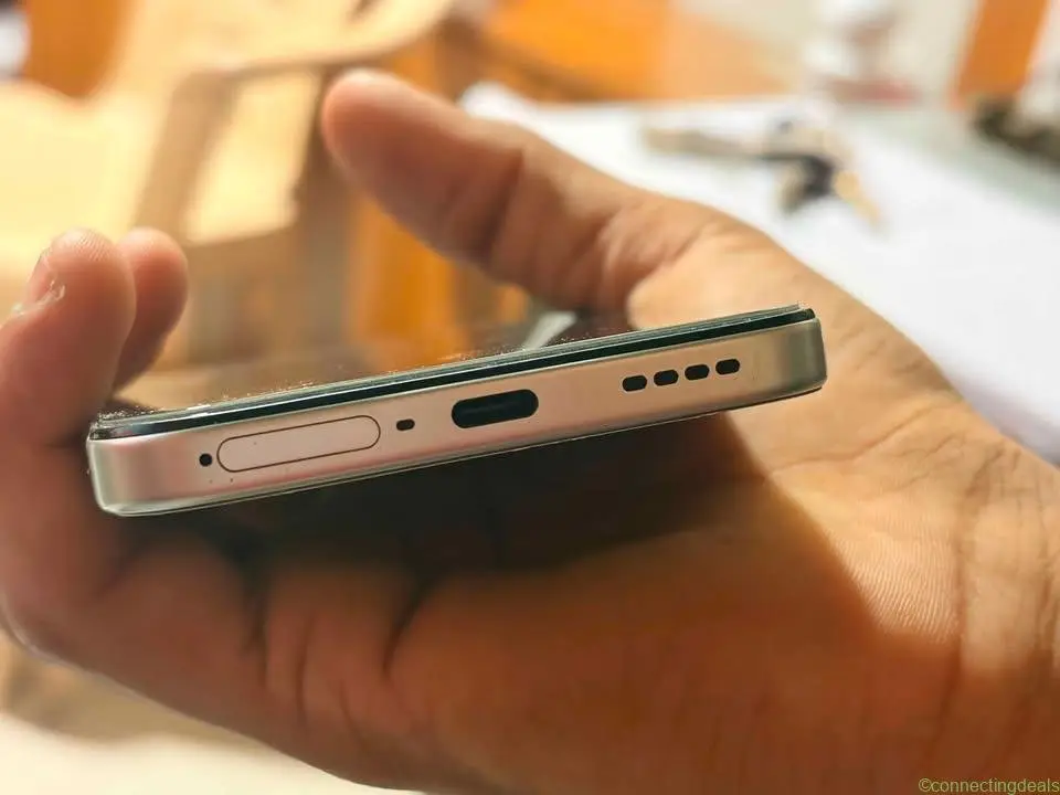 Phone sell only 2 month hue he