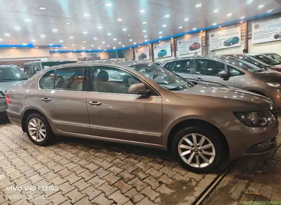 SKODA SUPERB AT PETROL MODEL 2014