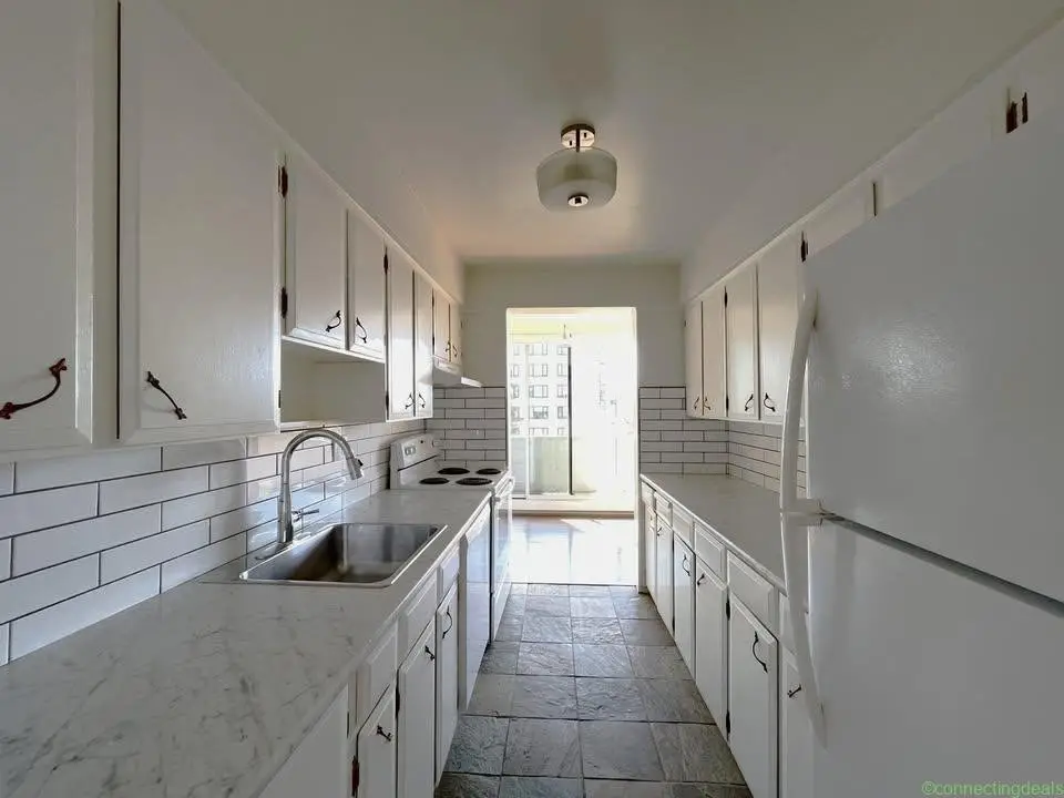 3 Beds 2 Baths Apartment