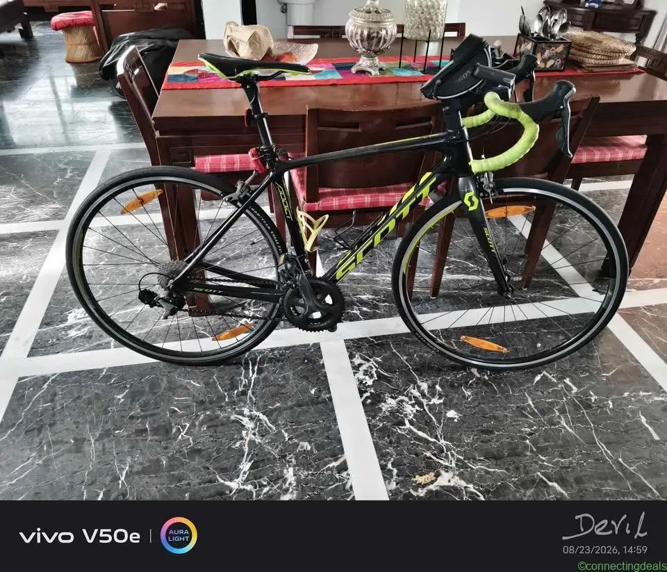 Scott Addict 30 Cycle for Sale - Image 1