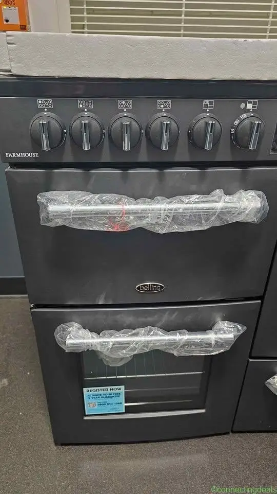 Belling farmhouse range cooker - Image 1