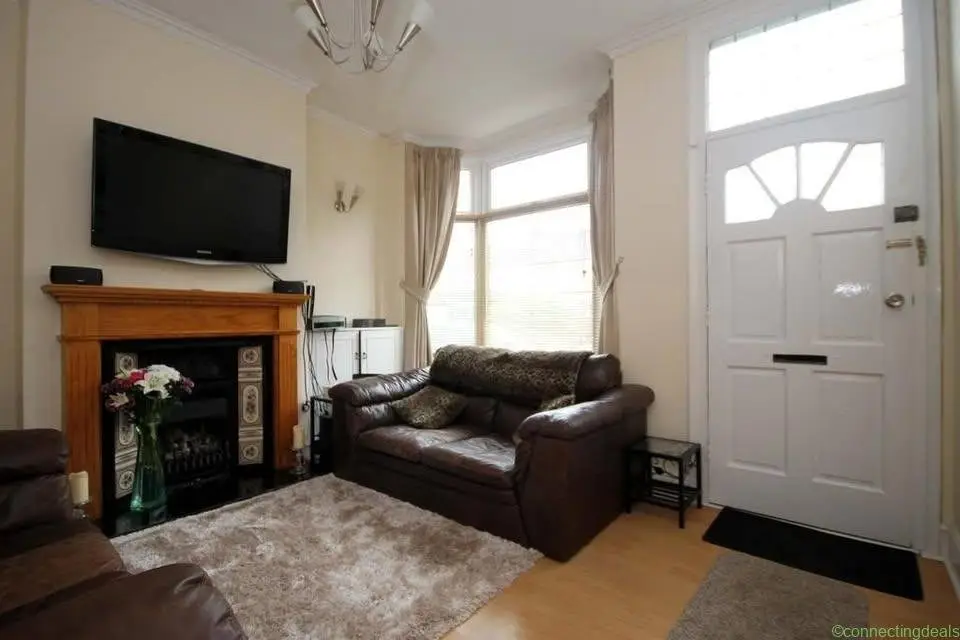 3 beds 1 bath Townhouse