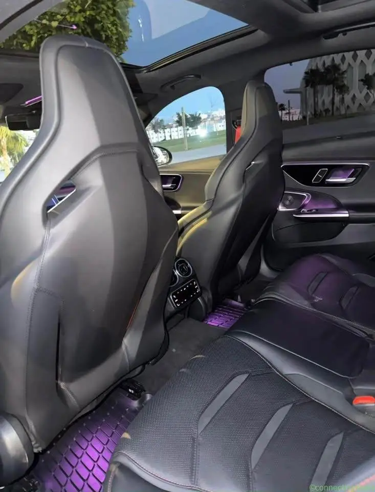 Mercedes-AMG C63 S E Performance